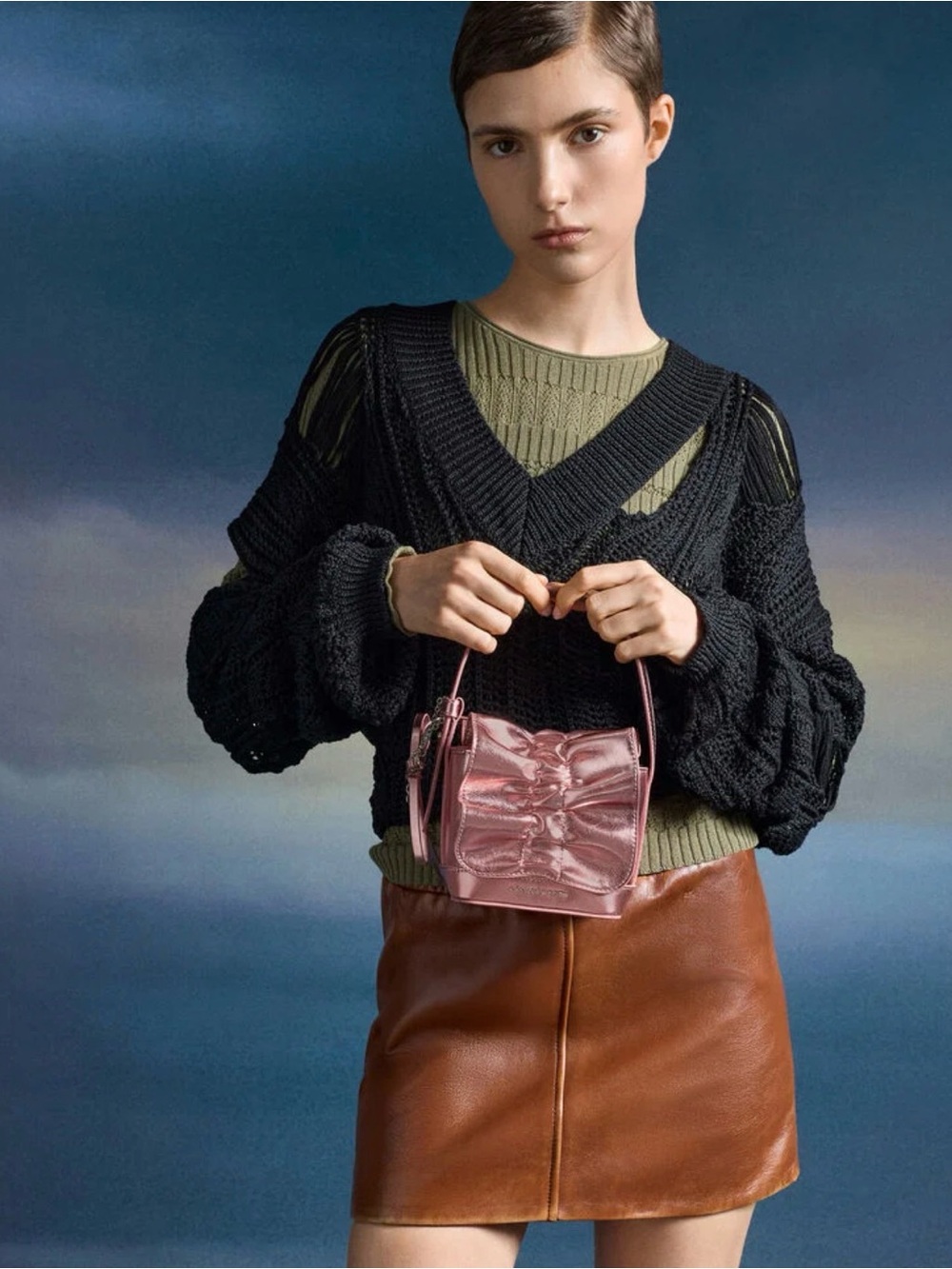 Charles & Keith Kadee Metallic Bow-Charm Ruched Mini Bag - Aura Pink XXS new - Picture 9 of 11